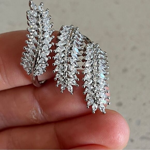 Cubic Zirconia Leaf Shaped Open Ring - Picture 9 of 13